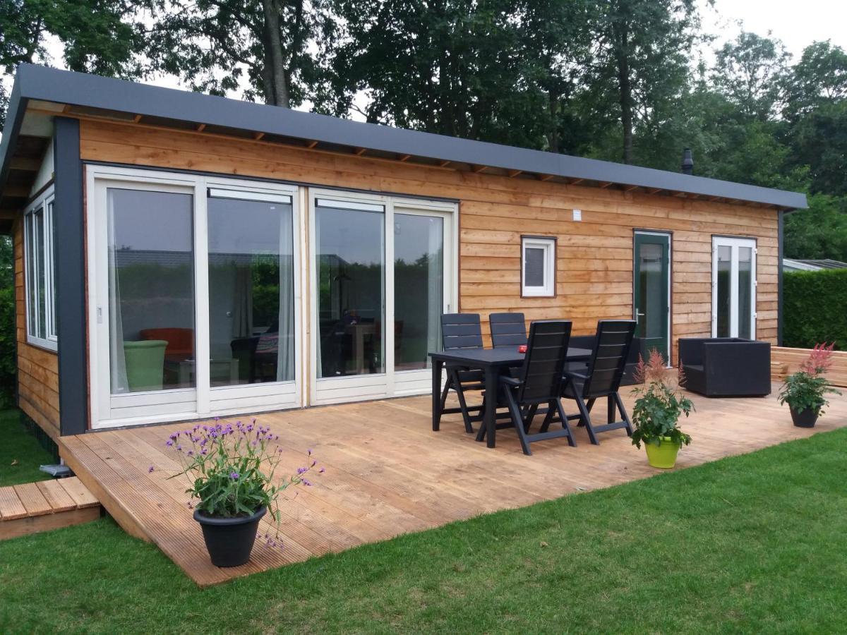 Luxe Bungalow Op Rustig Vakantiepark. Dronrijp 外观 照片