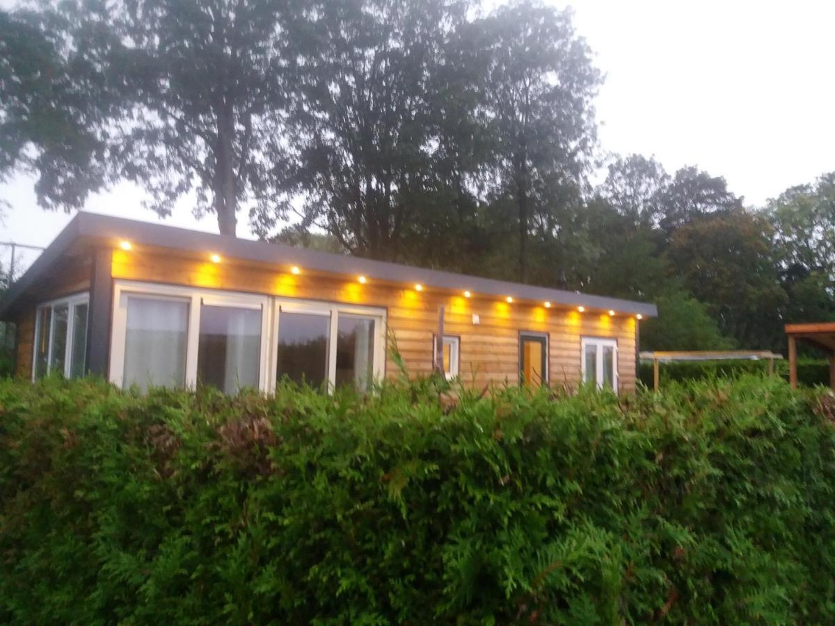 Luxe Bungalow Op Rustig Vakantiepark. Dronrijp 外观 照片