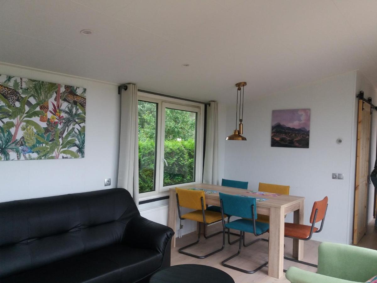 Luxe Bungalow Op Rustig Vakantiepark. Dronrijp 外观 照片